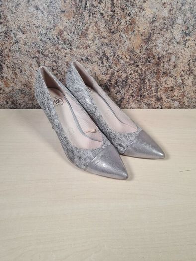 womens CAPRICE silver high heels court shoes Size UK 4.5 EU 37.5