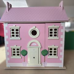 Le Toy Van Bay Tree Dolls House with furniture