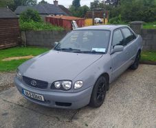 2000 Toyota Corolla