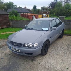 2000 Toyota Corolla