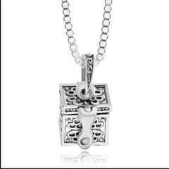Urn/ashes necklace