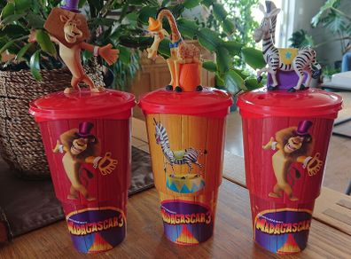 Madagascar 3 Plastic Cups