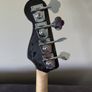 Squier/Fender Fretless Jazz Bass Image 5