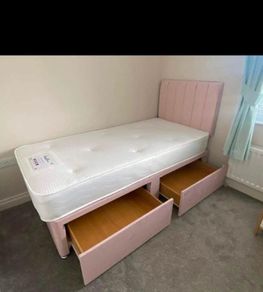 Brand New 3ft Single Divan Beds With Optional Drawers And Tufted Memory Foam Mattresses Instock. Multiple Headboard Designs Available