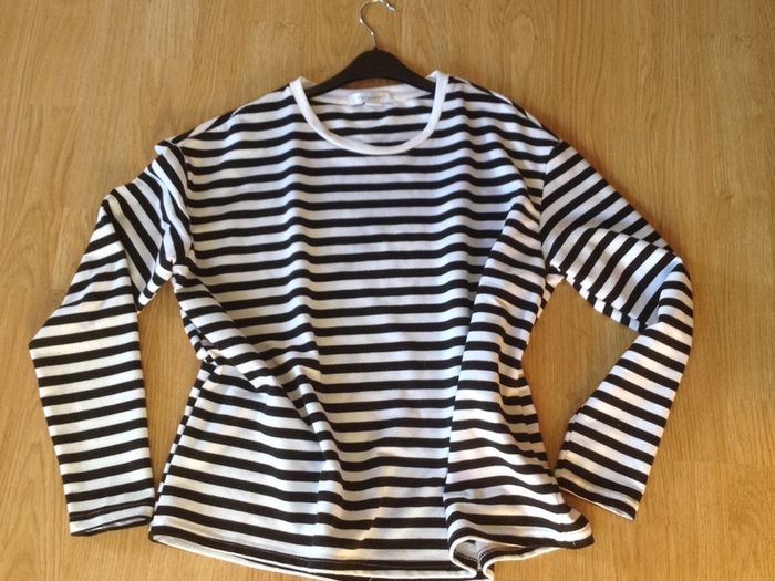 Stripe top