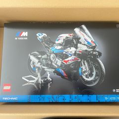 LEGO Technic Motorcycle BMW M 1000 RR 42130
