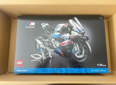 LEGO Technic Motorcycle BMW M 1000 RR 42130