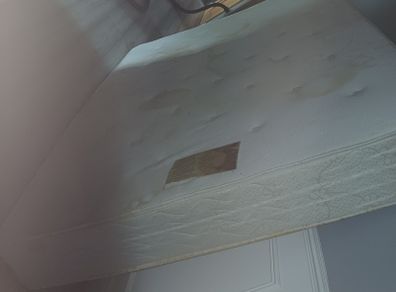 Free kingsize bed