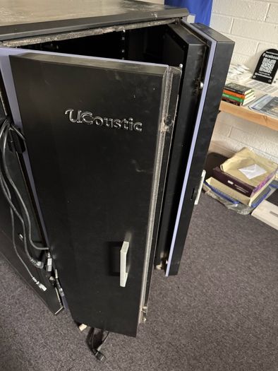 acoustic server/rack cabinet