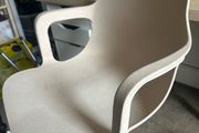 Desk chair