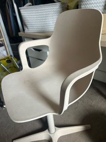 Desk chair