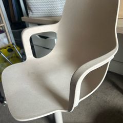 Desk chair