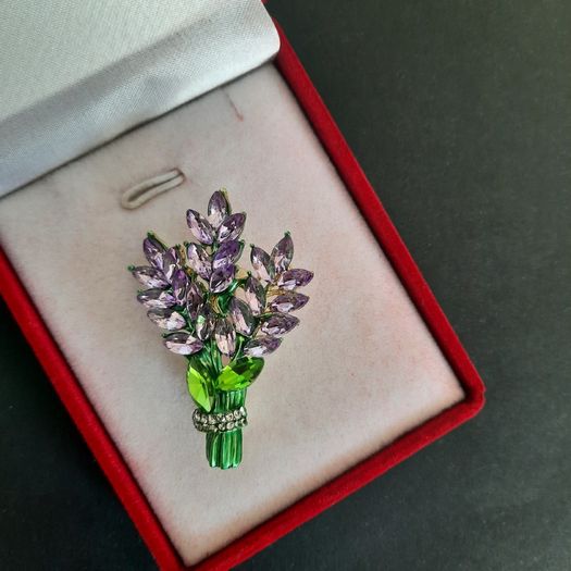 Beautiful Crystal Lavender Flower Bouquet Brooch Shawl Pin Badge Nature Flowers Jewellery and Accessories