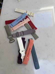 Fitbit versus straps