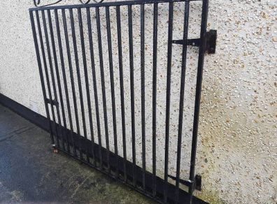 gate