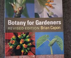 Botany for Gardeners / 2007