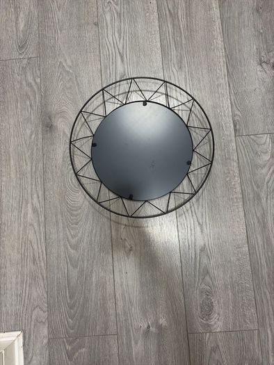 wall mirror