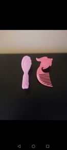 Mini doll hair brushes