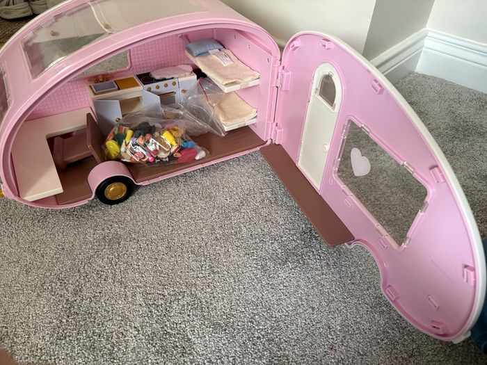 toy caravan