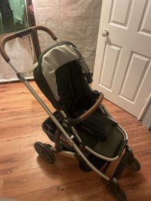 Upper baby cruiz pram