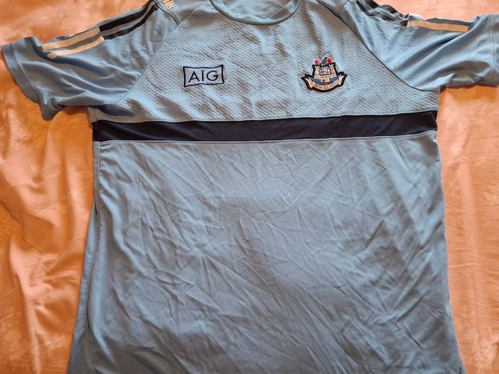 Dublin GAA O'Neills Gaelic Football Jersey (Adult Medium) FREE POST