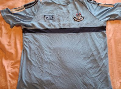 Dublin GAA O'Neills Gaelic Football Jersey (Adult Medium) FREE POST