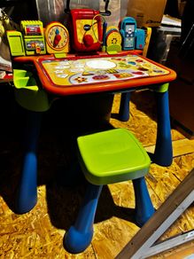 VTech Learn & Draw Activity Desk, excellent condition