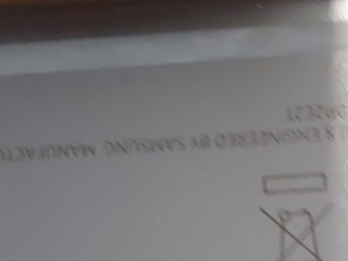 Samsung Galaxy Tab S5e. SM-T720, Crack on screen, Not powering on, for parts or repair