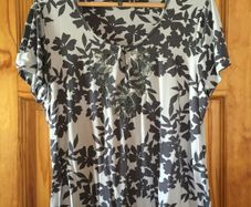 M&S peruna top size 16