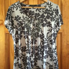 M&S peruna top size 16