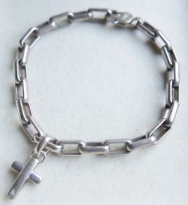 Vintage Armani Sterling Silver 925 hallmarked bracelet with cross charm by designer Emporio Armani length 8,5" - 26g