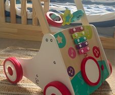 Hape musical walker