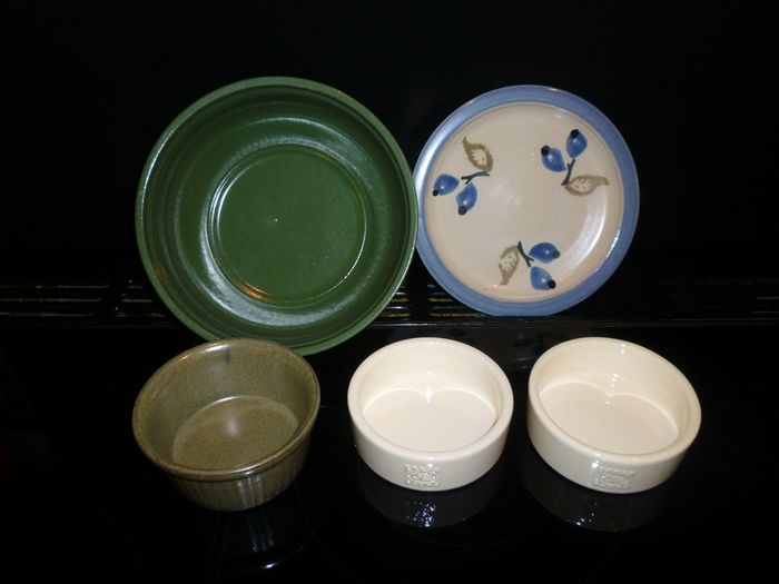 Giant Serving platter, Ramekins, Bowls, Dish. Plate. Moville. 8 ITEMS
