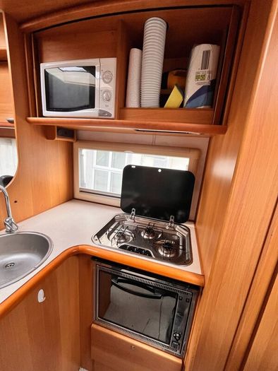 2004 Mercedes Sprinter/Benimar Camper Van