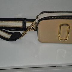 Womans Crossover Bag