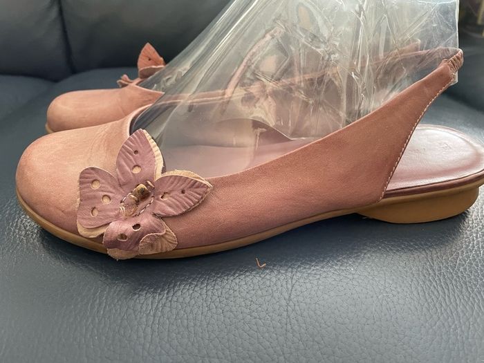 womens sandals flats covered toe genuine leather size UK 5
