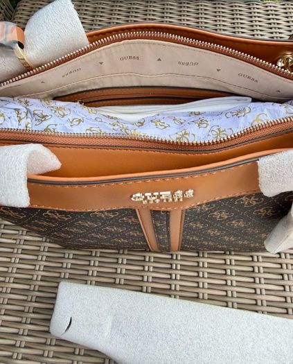Guess Handbag brand new