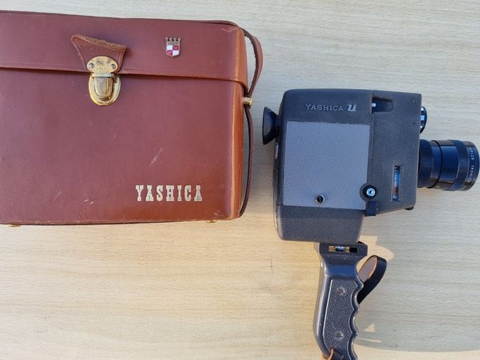 Vintage Yashica U-matic CaS Movie Camera