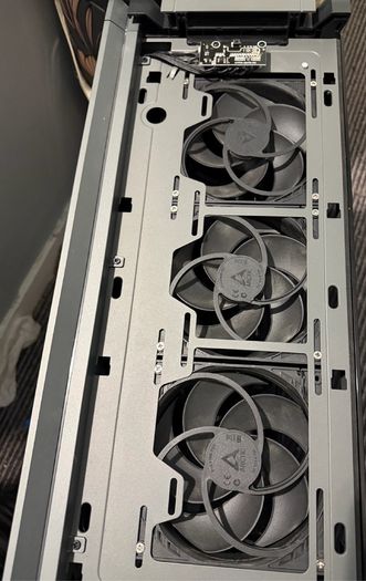 Phanteks Enthoo 719 with fans