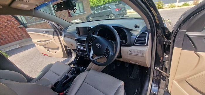 Hyundai Tucson Executive 2019, one owner, like new
