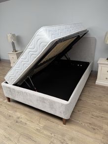 E200 Off.....leo Gas Lift Double Beds.now E289