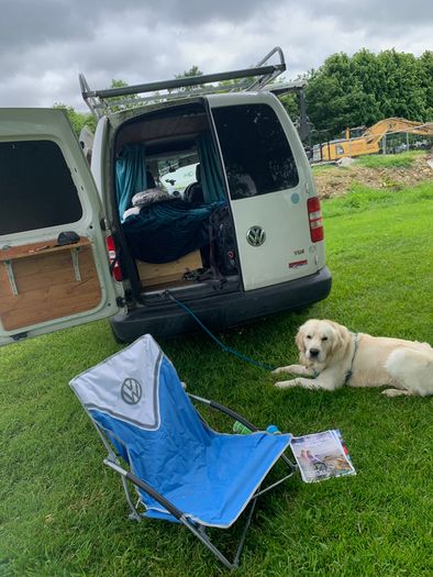 Cosy Volkswagen Caddy Maxi Camper