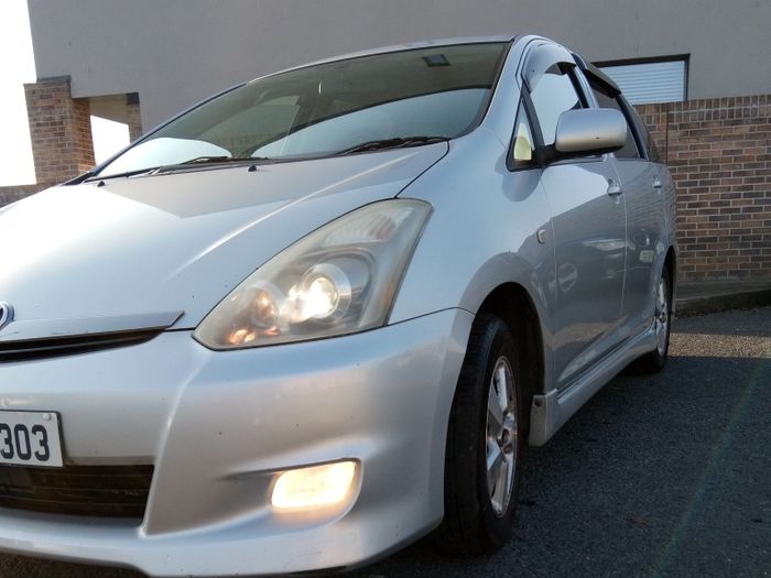 07 Toyato Wish 7 Seater