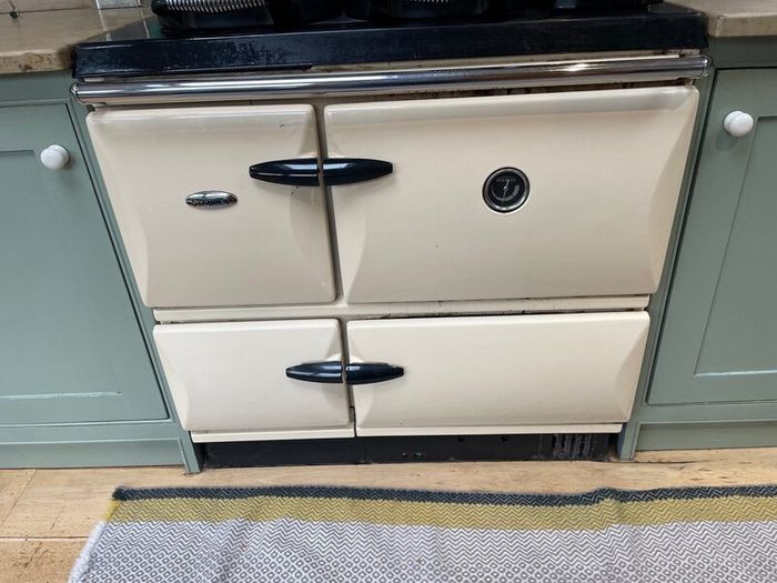 Waterford Stanley Brandon oil fired range cooker