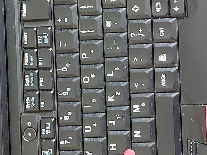 Lenovo Thinkpad T410, Intel Core i5 CPU M 520, 2.4GHz, Windows 10, 4GB Ram, 160GB HDD, Microsoft Edge, Chrome and VLC