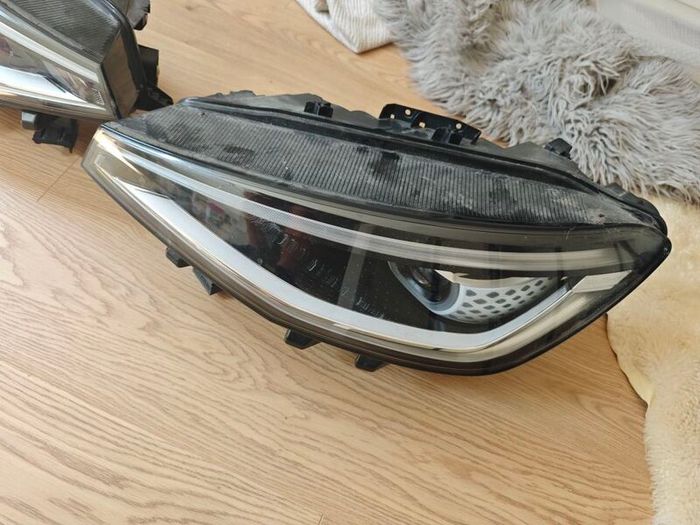 WV ID 4 headlight
