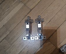 Kitchen wardrobe 180 degree hinges non softclose