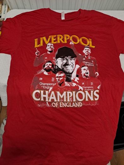 Liverpool FC Tee shirt size M