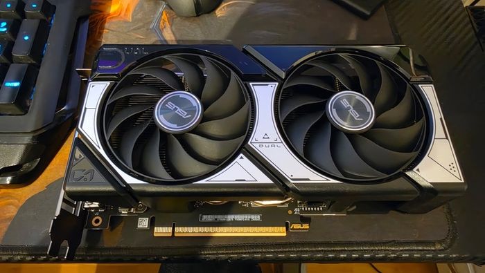 Asus RTX 5060ti 8GB boxed