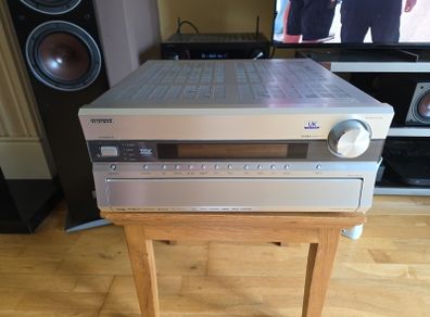 Onkyo Tx-sr875
